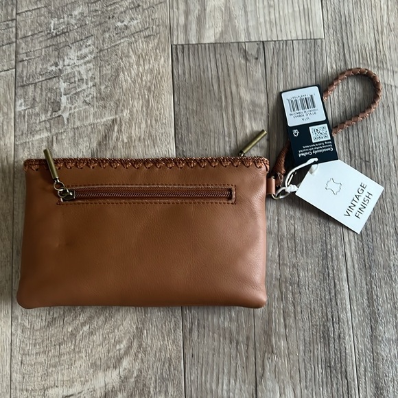 NWT The Sak Vita Leather Wristlet. - Picture 2 of 11